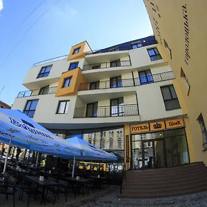 цісар 3*, Lviv Ukrayna